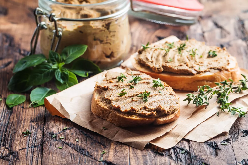 Pâté de canard au poivre vert